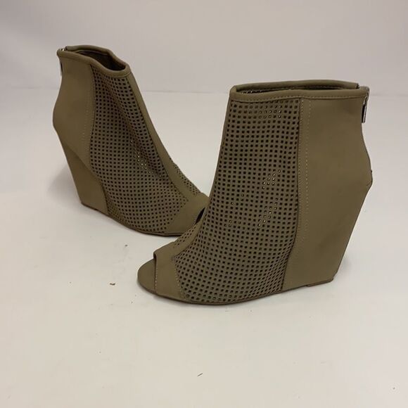 JUICY COUTURE Peep Toe Wedge Bootie Size 6 A17 - Picture 2 of 9